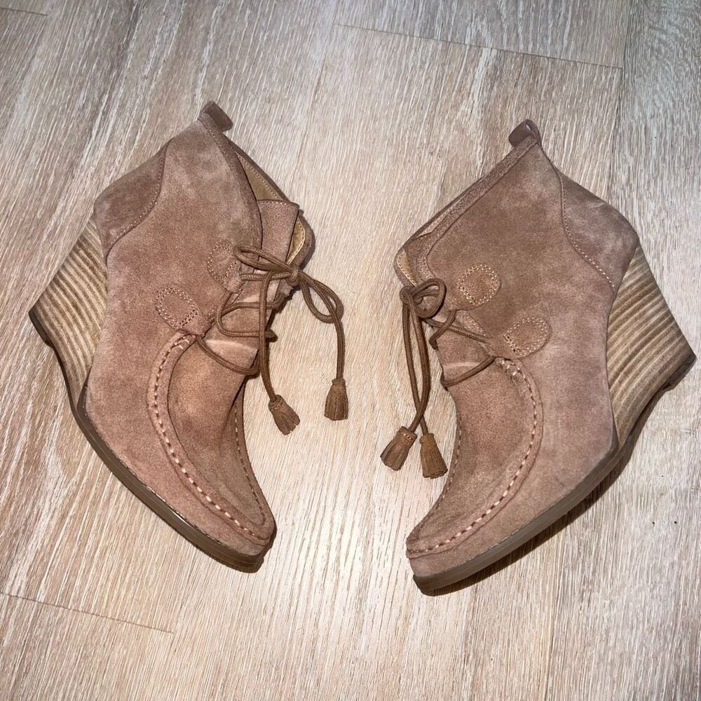 Lucky Brand Ysabel Wedge Bootie in Sesame, Leather Suede Lace up Women’s 9.5 - Picture 2 of 12